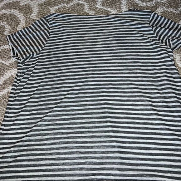 Project social T urban outfitters shirt - Picture 6 of 6